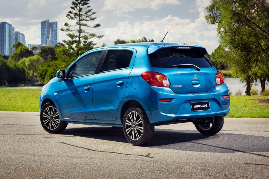  Mitsubishi Mirage 2016 года  (AU) (фото 5 из 11)
